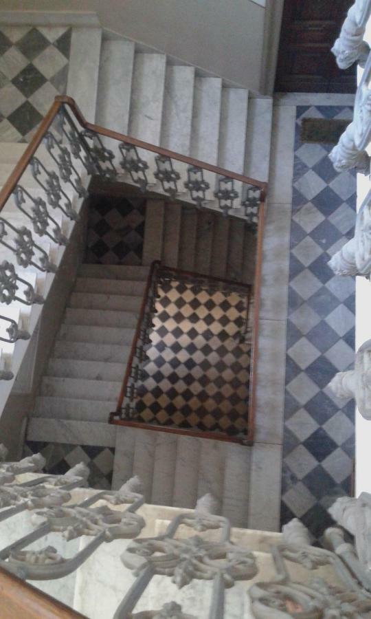 Mansarda In Palazzo D'Epoca Apartamento Catânia Exterior foto